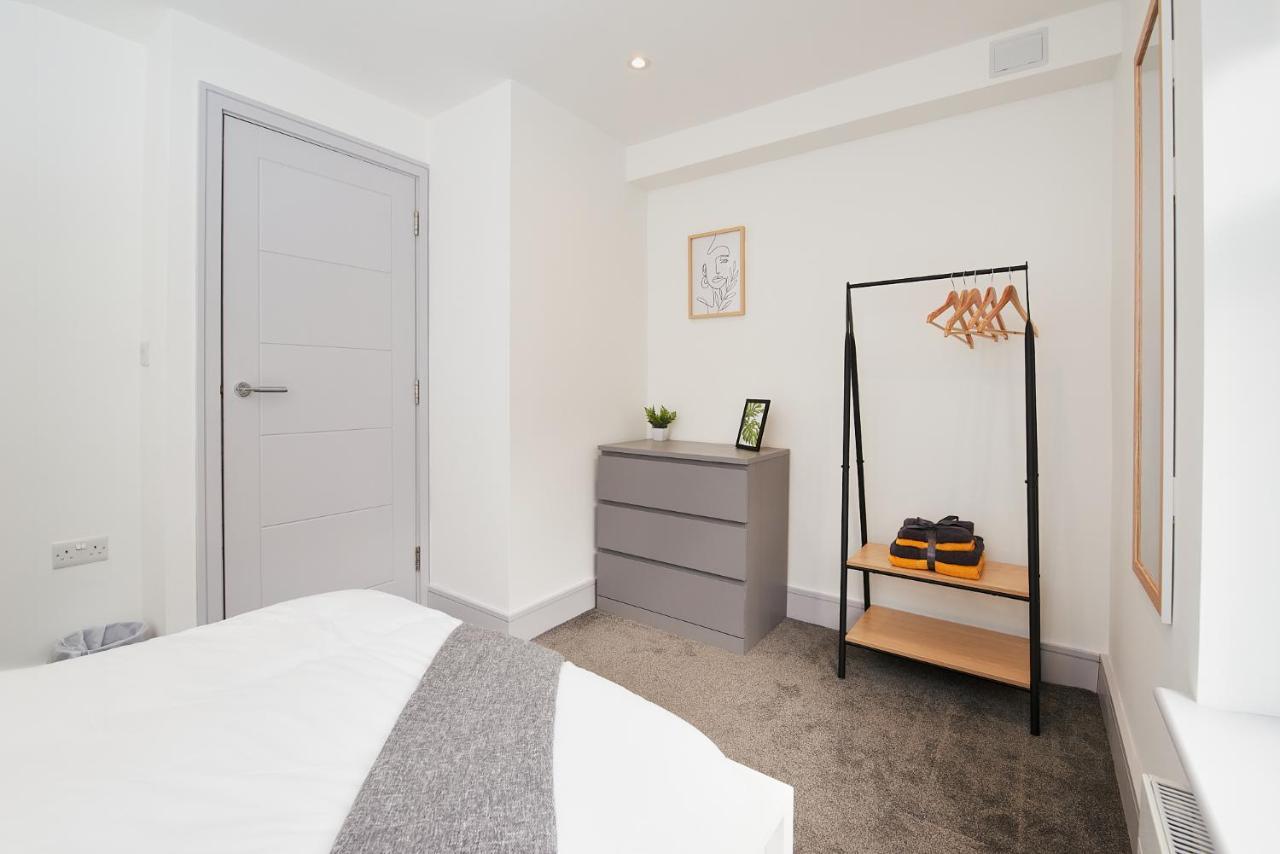 High Spec 2 Bed Apartment W/Parking Available London Exterior photo