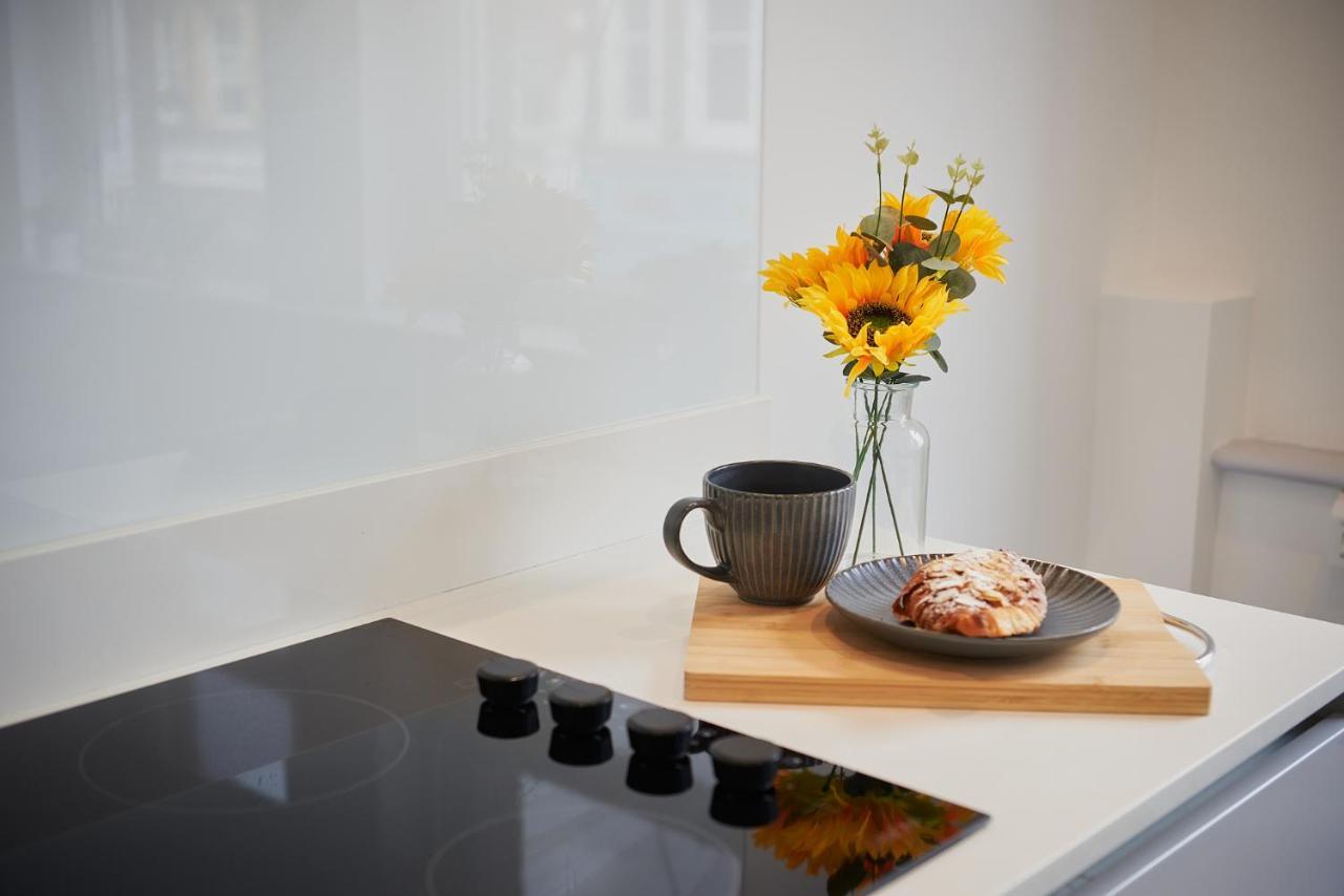 High Spec 2 Bed Apartment W/Parking Available London Exterior photo